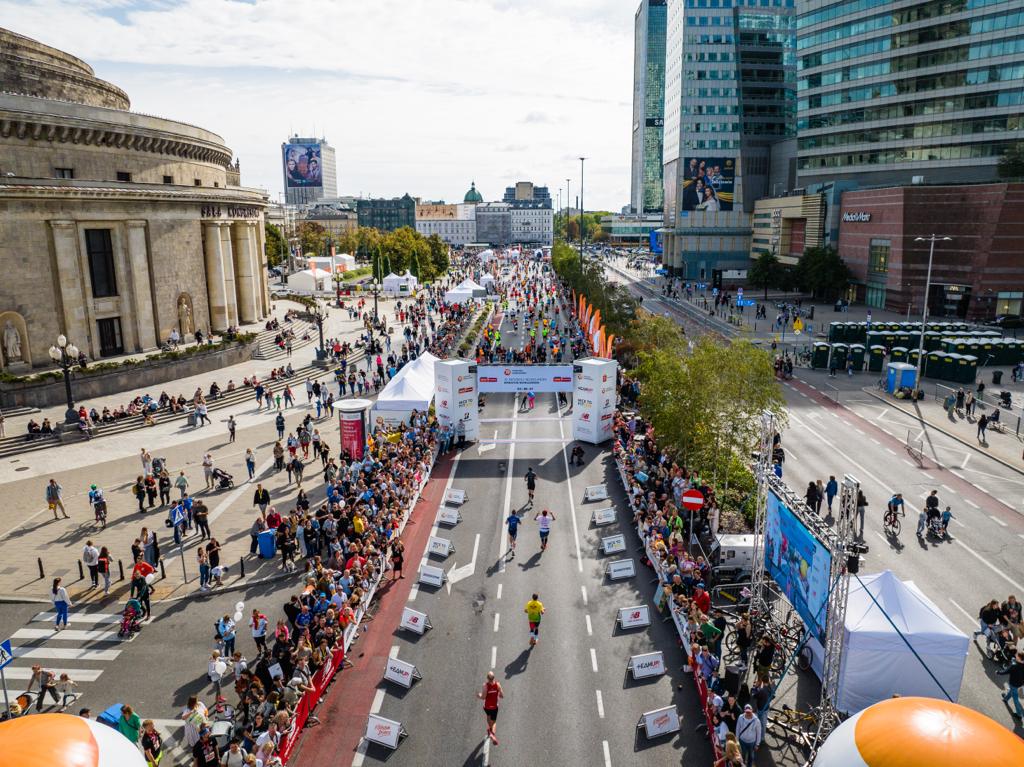 Maraton warszawski za nami. 5,5 tysiąca osób przebiegło ulicami stolicy, fot. mat. prasowe