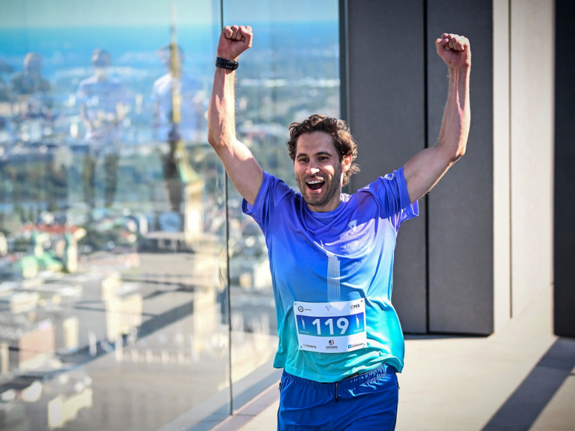 Najszybszy zawodnik wbiegł na Varso Tower w 6 minut i 45 sekund