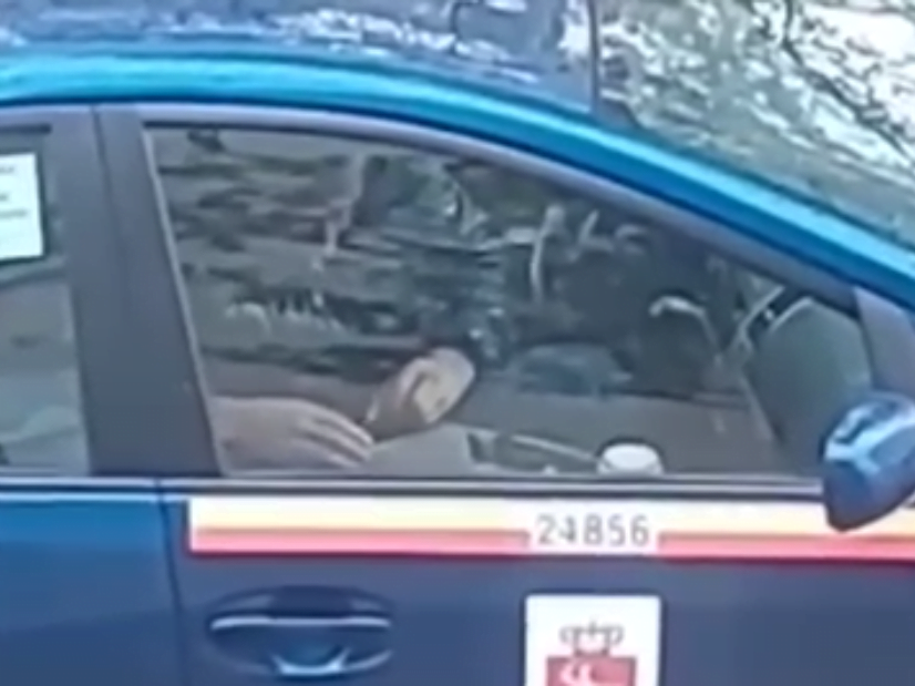 Kierowca taksówki na „dopalaczach”? Wstrząsające nagranie z Warszawy obiegło internet