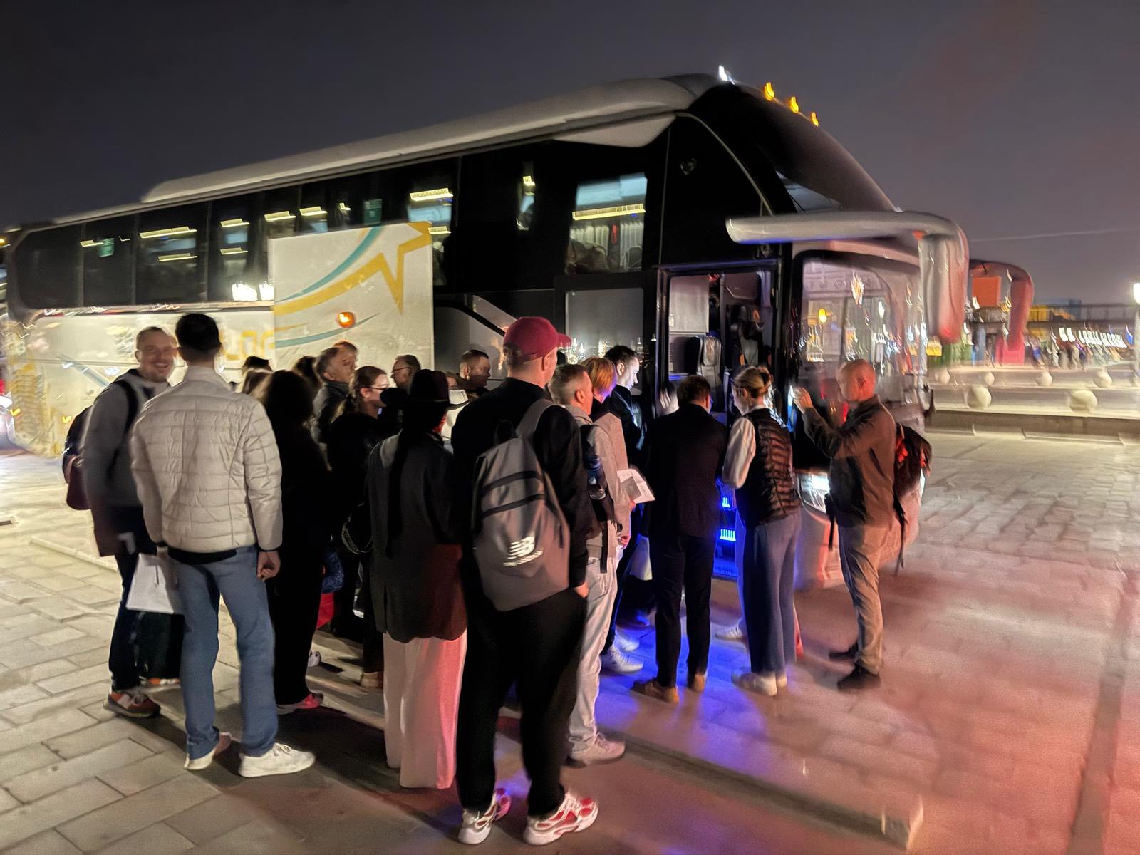 Trwa operacja sprowadzania obywateli z regionu napięć. Tysiące Polaków opuszczają Bliski Wschód